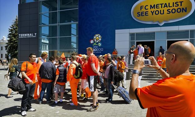 Udając się na Ukrainę na mecze Euro 2012 należy zachować ostrożność przy korzystaniu z bankomatów /EPA