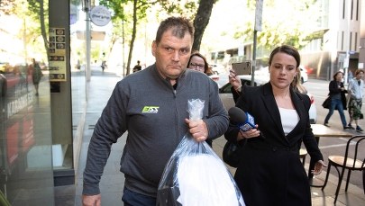 Udaremniał atak. Bohater Australii stanął przed sądem za kradzież