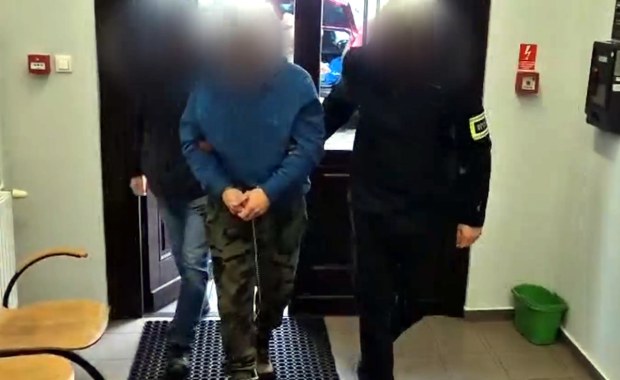 Udawali policjantów i napadli na Ukraińców. Zatrzymano osiem osób