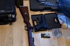 Uderzenie w handlarzy bronią. Kolejne osoby zatrzymane