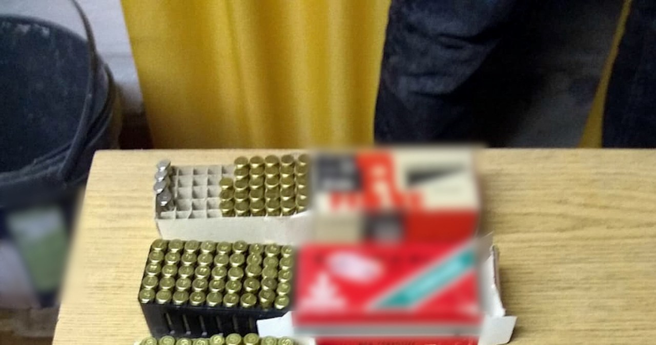 Uderzenie w handlarzy bronią. Kolejne osoby zatrzymane