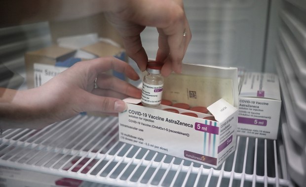 UE chce jednomyślności krajów członkowskich ws. szczepionki AstryZeneki