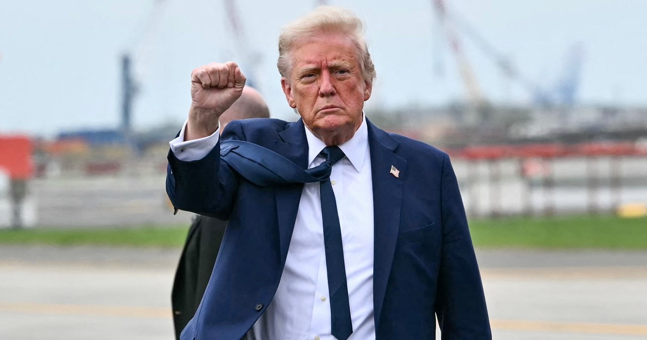 UE chce przyspieszyć negocjacje z Donaldem Trumpem ws. ceł /MANDEL NGAN /AFP