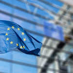 UE przyjęła rozporządzenie ws. 100 mld euro na wsparcie zatrudnienia