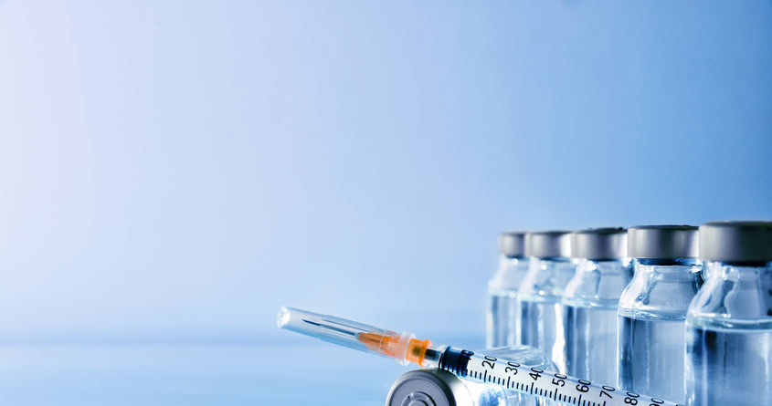 UE rozpoczęła negocjacje w sprawie zakupu szczepionek co najmniej z sześcioma producentami: Pfizer/BioNTech, CureVac, Moderną, Sanofi-GSK, Johnson&Johnson oraz AstraZeneca /123RF/PICSEL