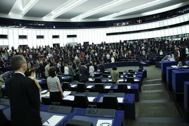 UE wprowadzi drakońską dyscyplinę by ratować euro /AFP