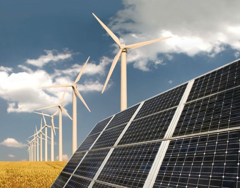 UE zakłada, że w 2020 roku rozwój energetyki ze źródeł odnawialnych sięgnie 20 proc. Polska tymczasem celuje w 15,48 proc. /123RF/PICSEL