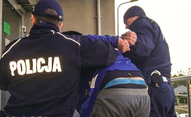 ​Ugodził nożem w szyję przypadkowego przechodnia: Brutalny atak w Lubuskiem