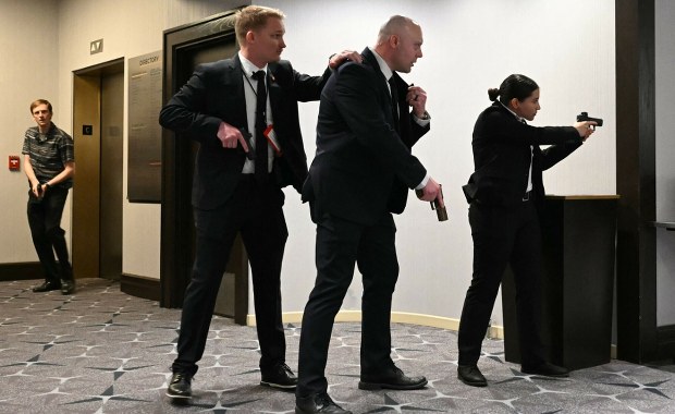 Ujawnił, jaki miał cel, strzelając na gali. FBI w jego domu