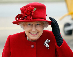 Ujawniono "Paradise Papers". Królowa Elżbieta II zamieszana w aferę