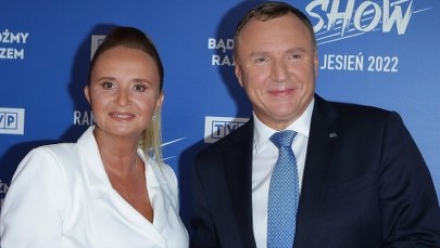 Ujawniono zarobki Kurskich w TVP. Kwota powala z nóg