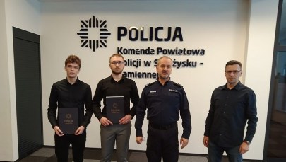 Ujęli pijanego kierowcę. Policjanci podziękowali uczniom technikum 