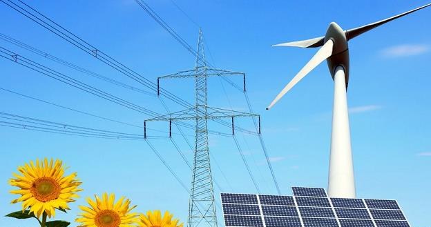 Ujemne ceny prądu to skutek rozwoju odnawialnych źródeł energii /&copy;123RF/PICSEL