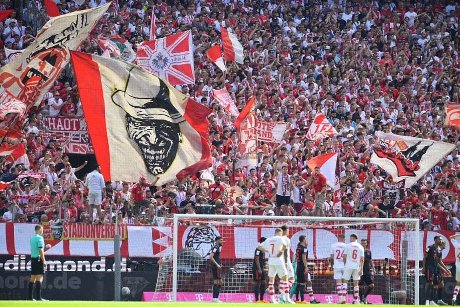 Ukarane zostało m.in. FC Koeln /Shutterstock