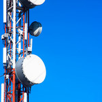 UKE zawiesza bieg terminu składania ofert wstępnych w aukcji na częstotliwości 5G