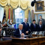 kibice Ukłon Trumpa w stronę kibiców. Prezydent obiecuje priorytet