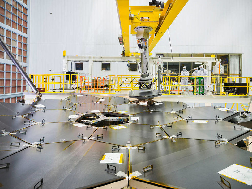 Ukończono montaż lustra Kosmicznego Teleskopu Jamesa Webba /NASA