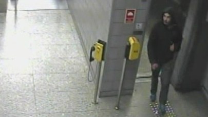Ukradł ze stacji metra sprzęt do ratowania życia. Szuka go policja