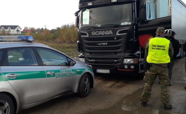 Ukradli 2 samochody ze Szwecji. Zatrzymała ich straż graniczna