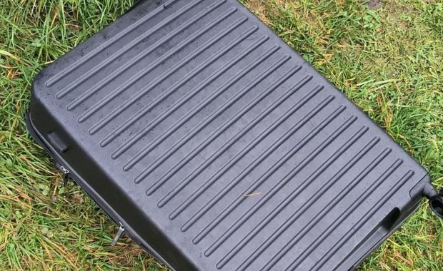 Ukradli niepozorną walizkę z pociągu. W środku "kosztowności" za 48 tys. zł