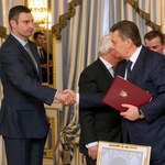 Ukraina: Będzie nowa konstytucja i rząd zaufania narodowego