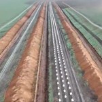 Ukraina buduje gigantyczne linie obronne. Widać je z kosmosu