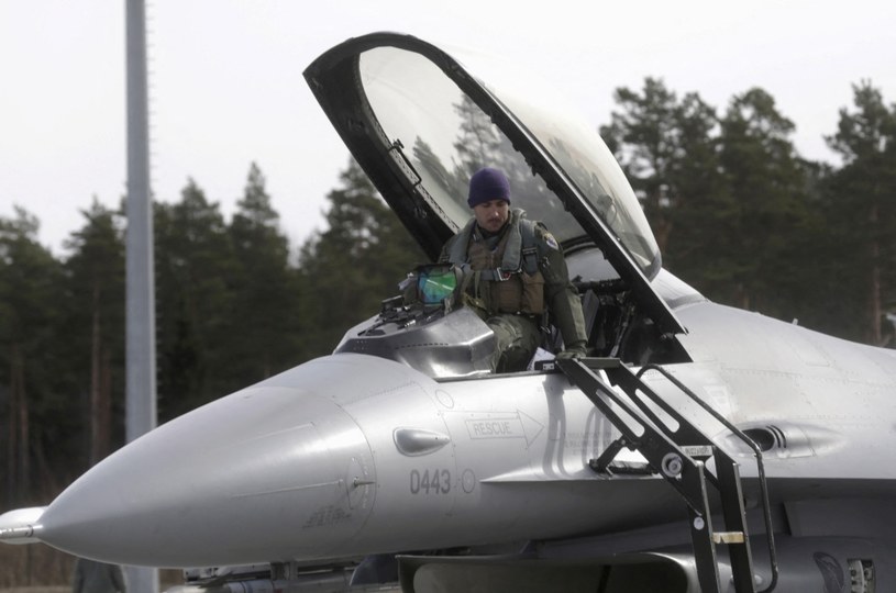 Ukraina ma mieć teraz mniej niż 20 pilotów, mogących trafić do USA na szkolenie /REUTERS/Ints Kalnins  /© 2022 Reuters