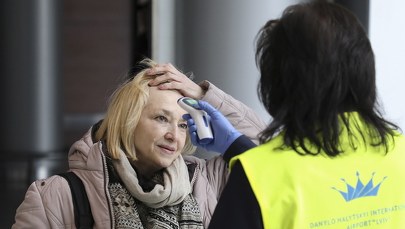 Ukraina: Mieszkańcy domagali się wywiezienia żony zarażonego koronawirusem