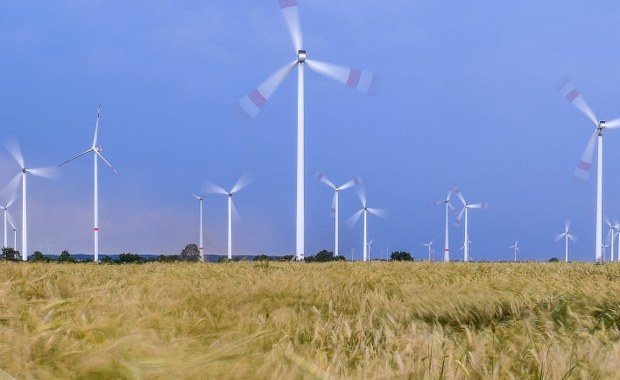 Ukraina potrzebuje prądu. Kupi od Rosji, ale drogo 