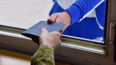 Ukraina przedłużyła zwolnienie z opłat celnych na auta osobowe