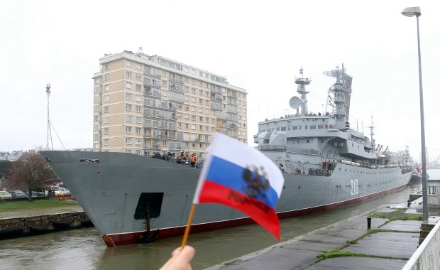 Ukraina "przehandlowana" za Mistrale?