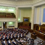 Ukraina: Rada Najwyższa obraduje przy drzwiach zamkniętych
