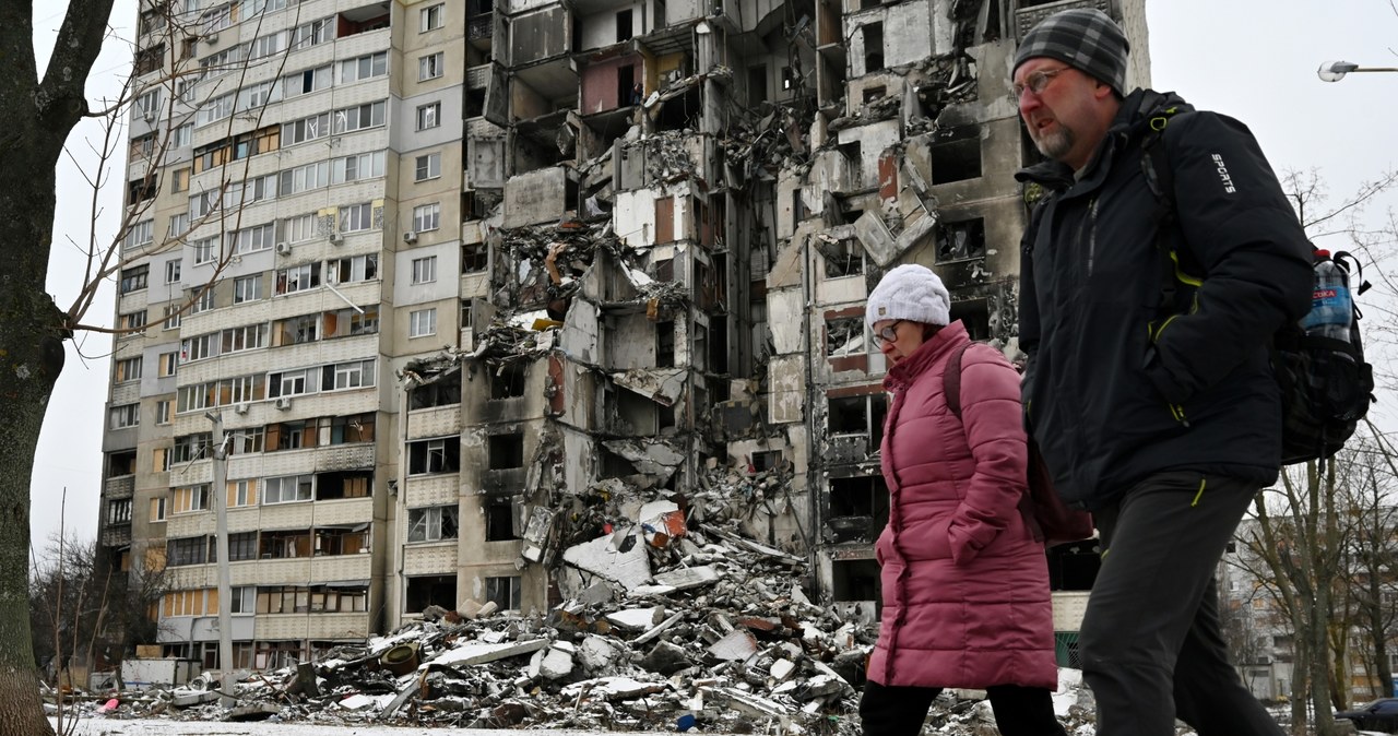 Ukraina w UE? Niemcy wystawili hipotetyczny rachunek. Na zdj. zniszczenia w Charkowie /SERGEY BOBOK/AFP /AFP