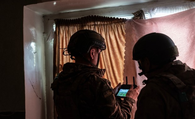 Ukraina współpracuje z Muskiem, by rozwiązać problem Starlinka i dronów