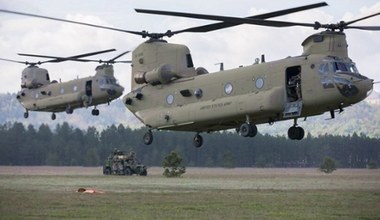 Ukraińcy dostarczeni na front amerykańskimi śmigłowcami CH-47 Chinook