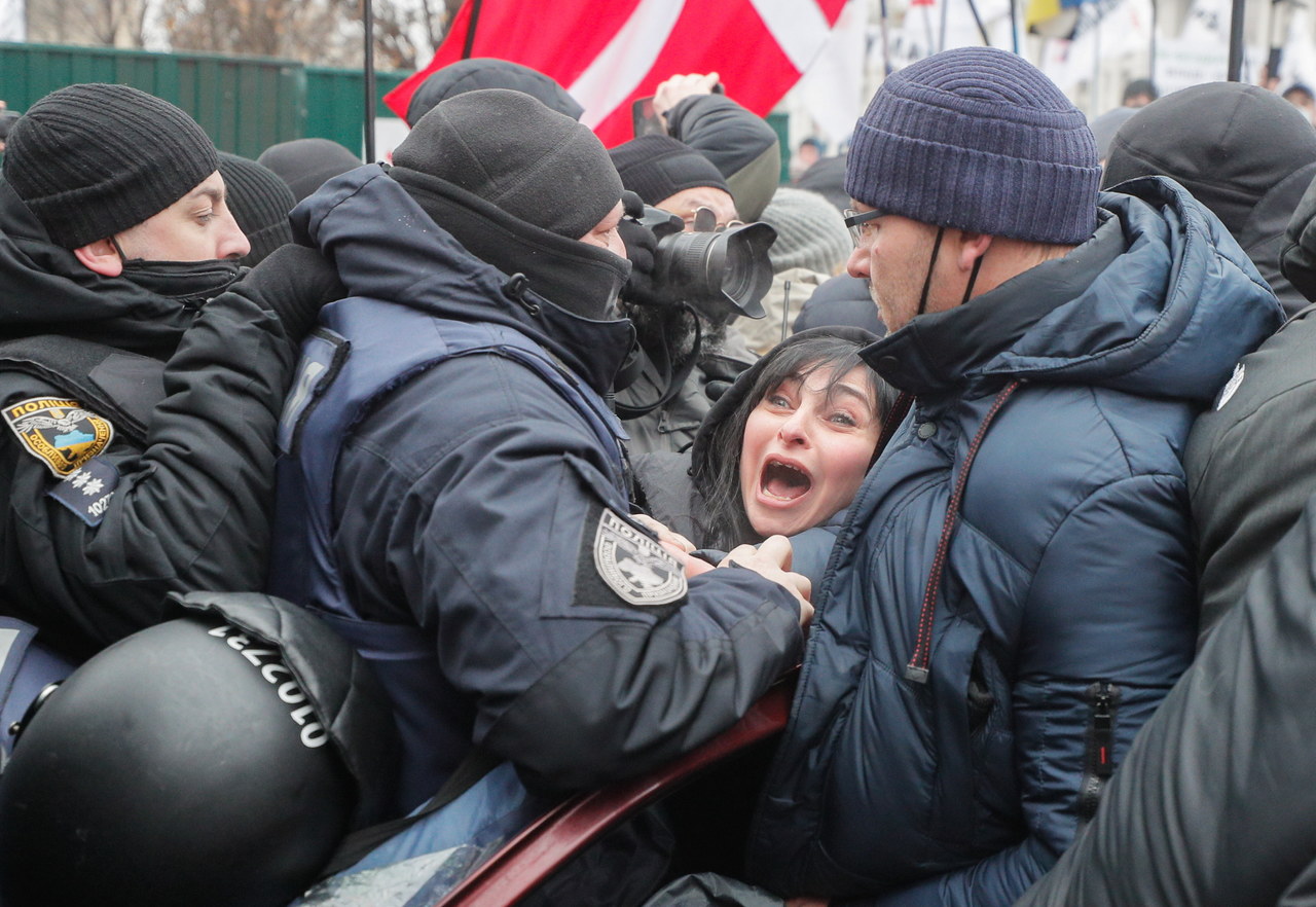 Ukraińcy nie chcą lockdownu. Starli się z policją w Kijowie