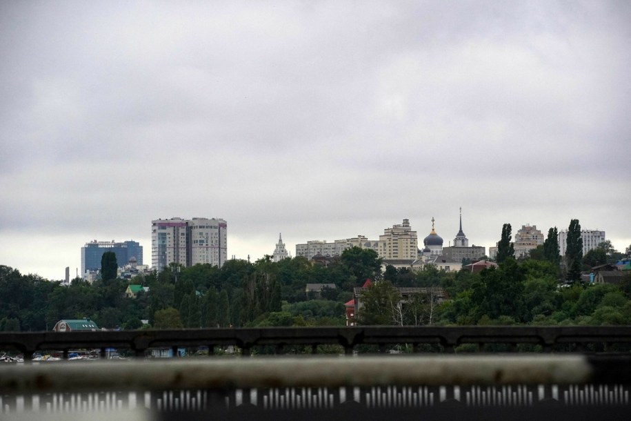 Ukraińcy atakują bardzo ważny rosyjski zakład. Kłęby dymu nad miastem