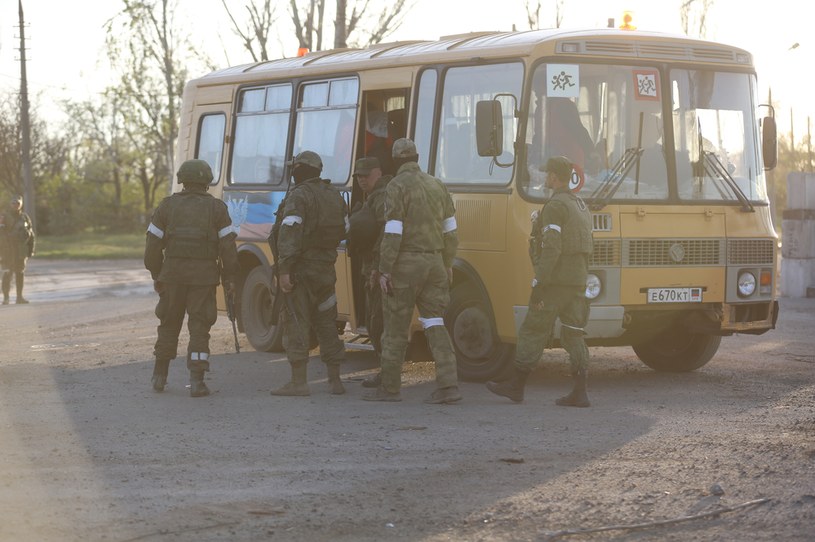 Ukraińcy próbowali kilkukrotnie wydostać się ze schronu, ale Rosjanie za każdym razem otwierali ogień /Leon Klein/Anadolu Agency /Getty Images