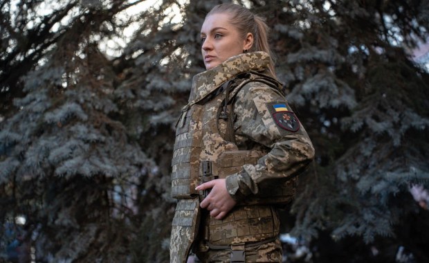 Ukraińcy stworzyli kamizelkę kuloodporną dla kobiet 