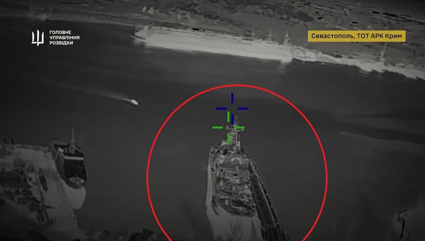 Ukraińcy uderzyli w rosyjskie okręty desantowe. Pokazali nagranie