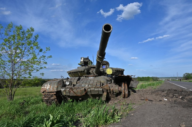 Ukraińcy udostępnili nagranie z rozbicia rosyjskiego ataku w okliach wsi Urożajne /SERGEY BOBOK/AFP /AFP