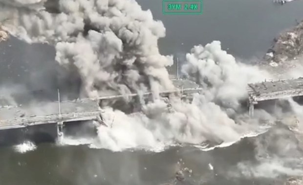 Ukraińcy wysadzili most dronami. Pierwsza taka sytuacja w historii. NAGRANIE