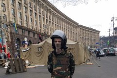 Ukraińcy zaciągają się do wojska. Chcą walczyć o kraj