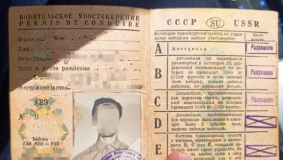 Ukrainiec pokazał prawo jazdy wydane przez ZSRR 