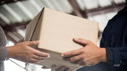 Ukrainka oskarżona o wysłanie paczki z bombą. Działała z dwoma Rosjanami