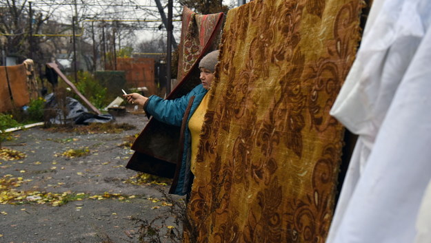 Ukrainka zamieszkująca obwód chersoński /OLEG PETRASYUK /PAP/EPA