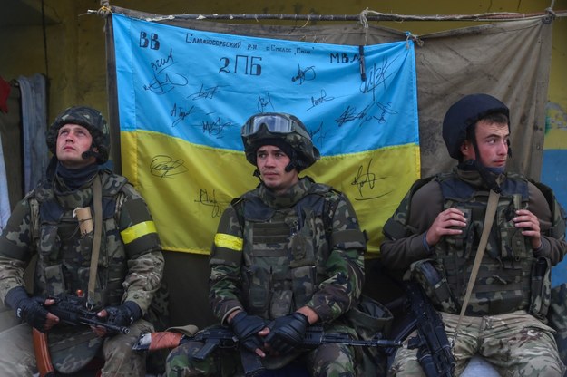 Ukraińscy żołnierze na posterunku w pobliżu Ługańska /KONSTANTIN GRISHIN /PAP/EPA