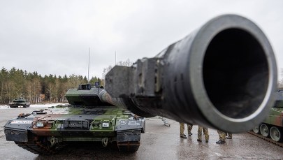 Ukraińscy żołnierze rozpoczynają szkolenie na leopardach