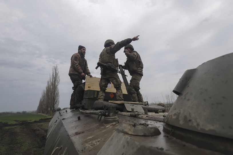 Ukraińscy żołnierze w Donbasie /PAP/EPA