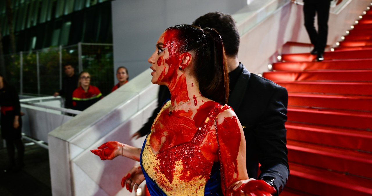 Ukraińska influencerka Ilona Chernobai na festiwalu w Cannes /CHRISTOPHE SIMON /AFP